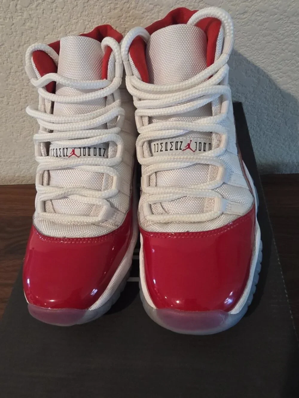 Nike Air Jordan 11 Retro GS Win Like 96 White Varsity Red 378038-116 Size 6.5Y